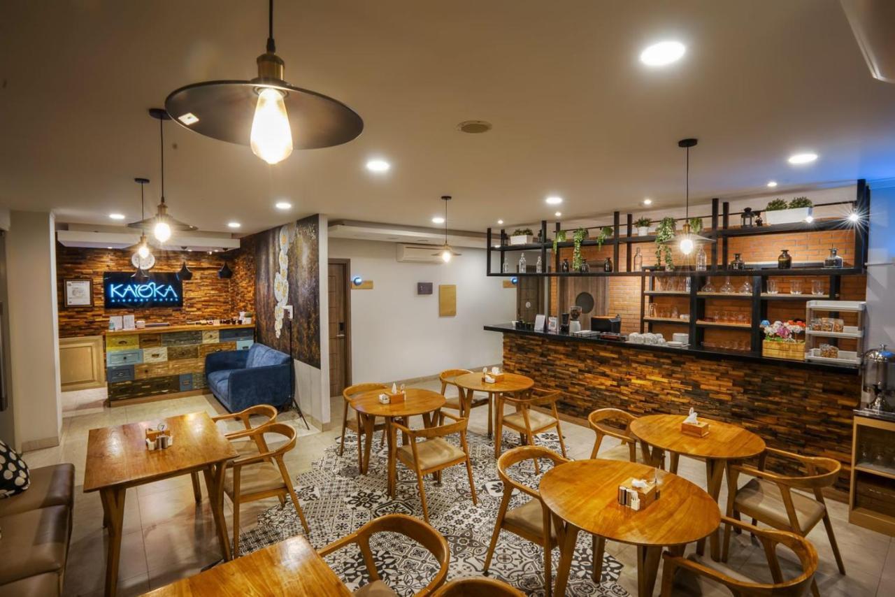 Kaloka Airport Hotel Sumbawa Besar Kültér fotó