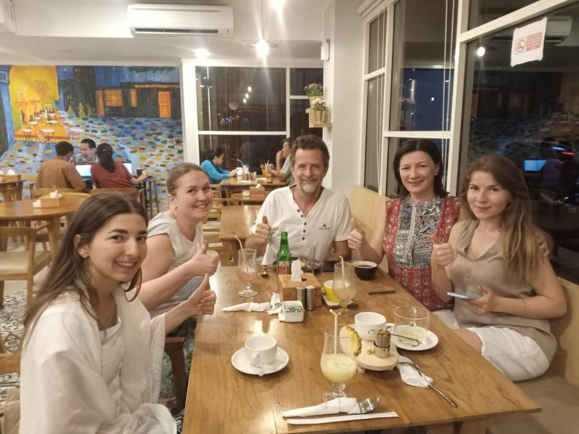 Kaloka Airport Hotel Sumbawa Besar Kültér fotó